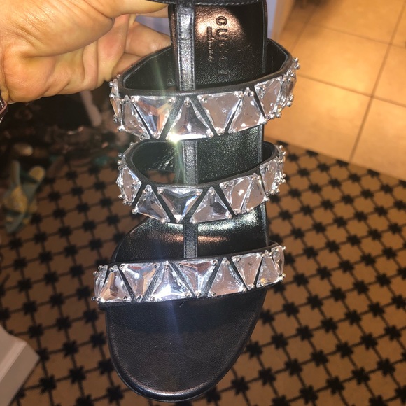 Gucci Stilettos - Picture 2 of 8